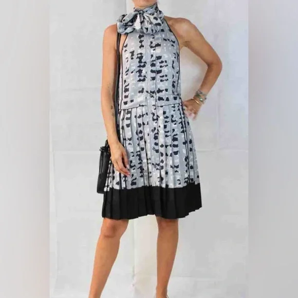 Marc Jacob Silk Pleated Backless Dress - Picture 15 of 16